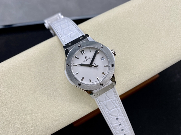 ウブロコピー時計側面デザイン